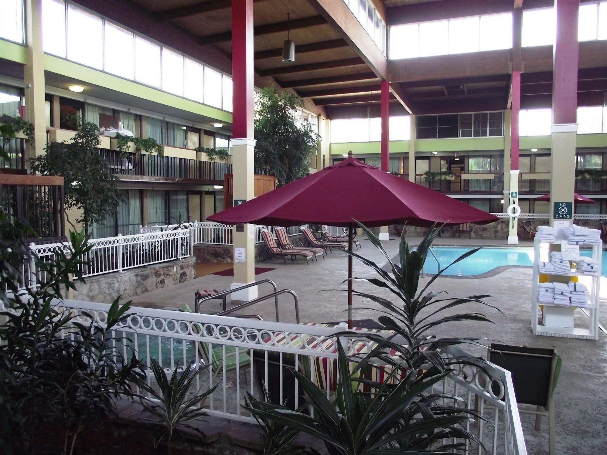 Mission Ramada Overland Park מראה חיצוני תמונה