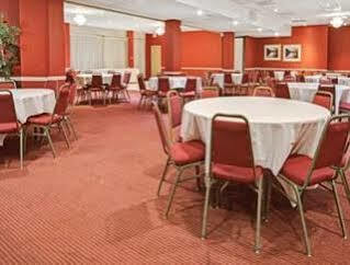 Mission Ramada Overland Park מראה חיצוני תמונה